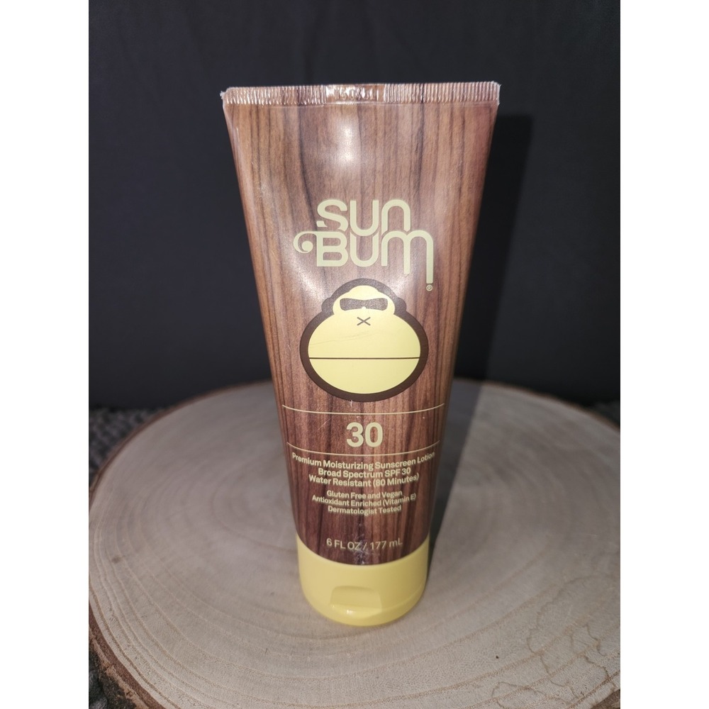 Sun Bum Original Moisturizing Sunscreen Lotion, Broad Spectrum SPF 30, 6 Fl Oz -